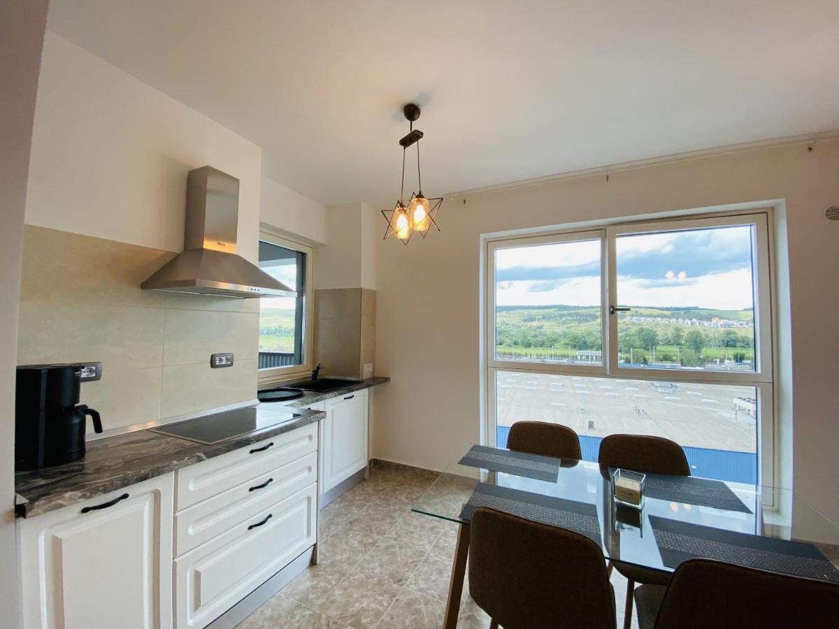 Deluxe Apartment With Balcony And Private Parking In Colvmna Residence クルージュ＝ナポカ エクステリア 写真